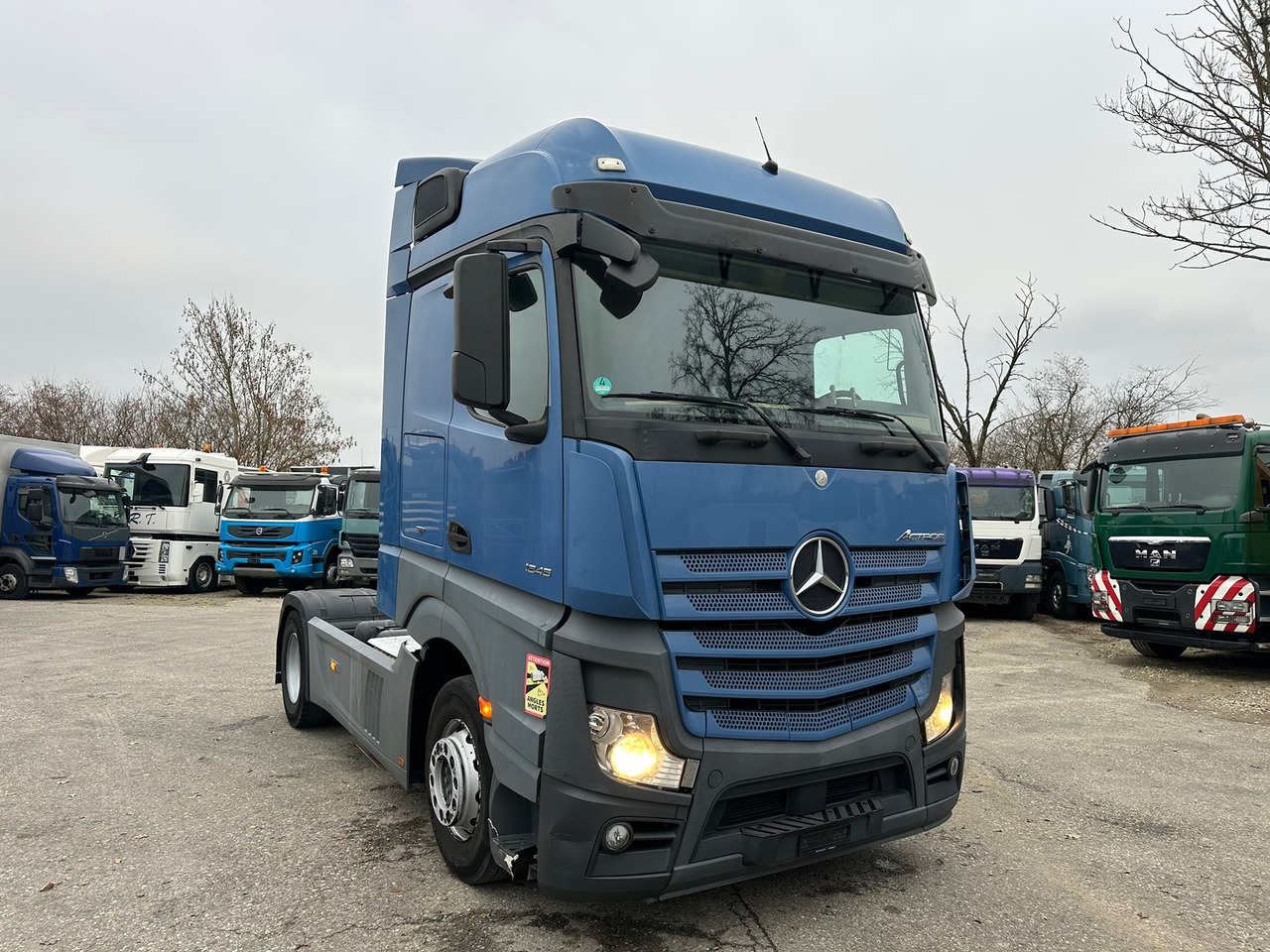 MERCEDES-BENZ Actros 18.45 4x2 - Тягач: фото 2 MERCEDES-BENZ Actros 18.45 4x2 - Тягач: фото 2