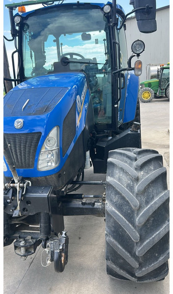 New Holland T 5.105 Smart Trax - Трактор: фото 1 New Holland T 5.105 Smart Trax - Трактор: фото 1
