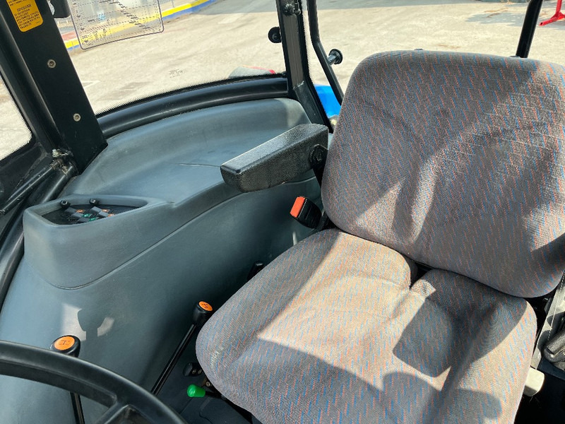 Трактор New Holland TD 90 D: фото 16