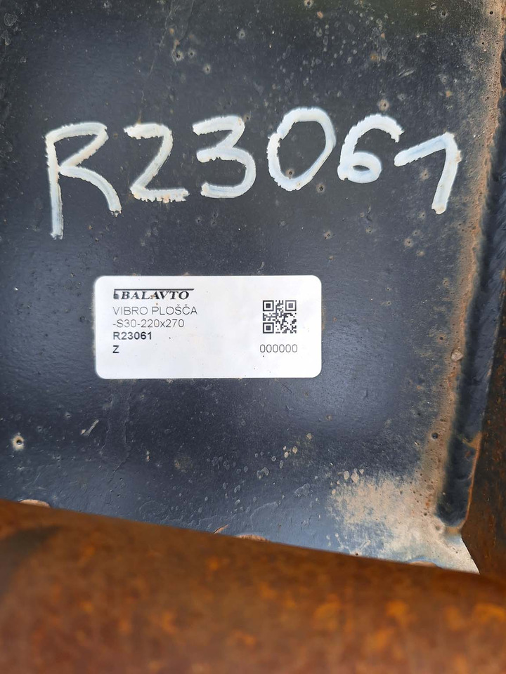 Attachment plate S30 for excavator plate compactor - Сцепное устройство для Строительной техники: фото 5 Attachment plate S30 for excavator plate compactor - Сцепное устройство для Строительной техники: фото 5