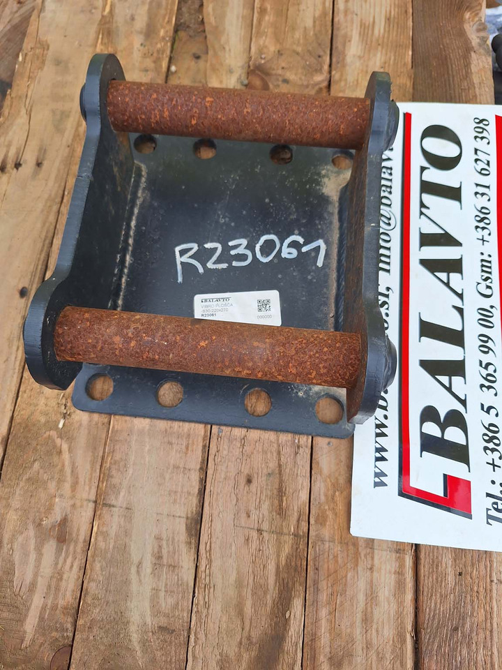 Attachment plate S30 for excavator plate compactor - Сцепное устройство для Строительной техники: фото 4 Attachment plate S30 for excavator plate compactor - Сцепное устройство для Строительной техники: фото 4