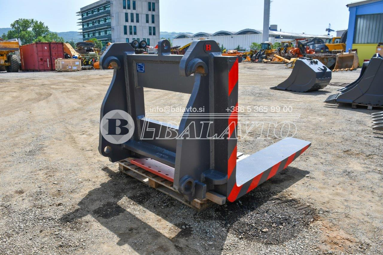 Balavto Block handling forks for Volvo L220 and L180 - Вилы для Погрузчиков: фото 5 Balavto Block handling forks for Volvo L220 and L180 - Вилы для Погрузчиков: фото 5