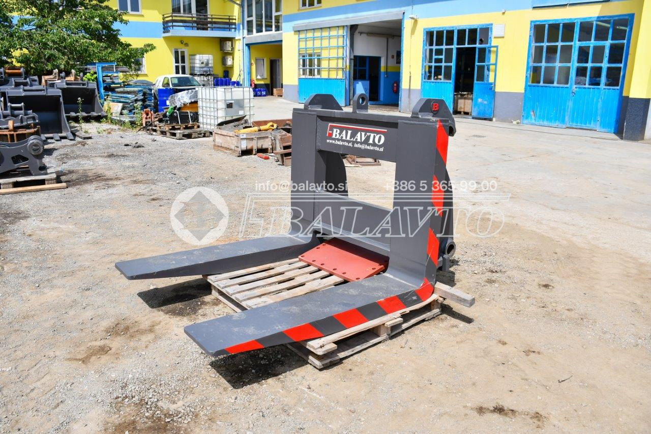 Balavto Block handling forks for Volvo L220 and L180 - Вилы для Погрузчиков: фото 1 Balavto Block handling forks for Volvo L220 and L180 - Вилы для Погрузчиков: фото 1