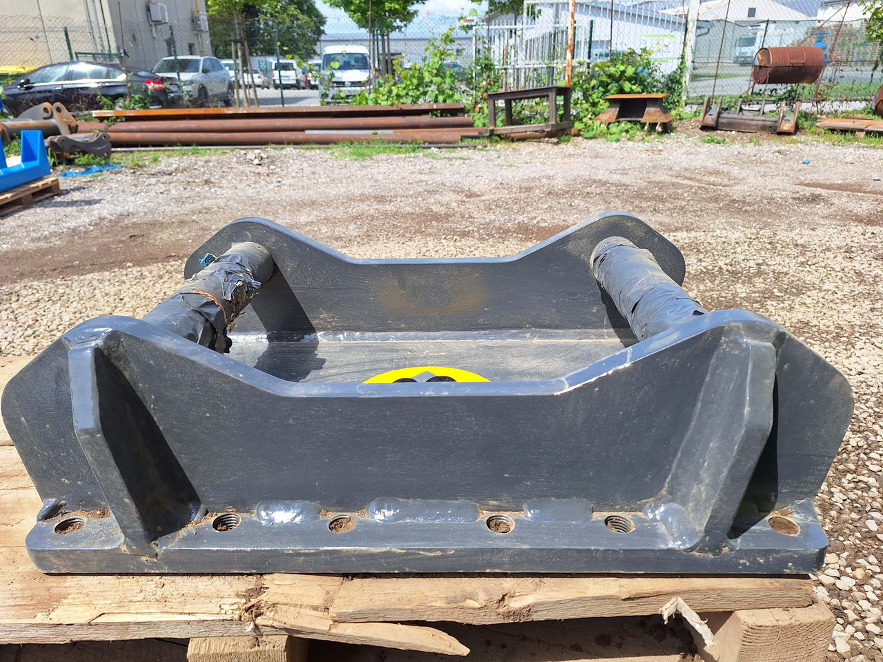 Breaker BAT140 attachment plate S60 for hydraulic breaker - Сцепное устройство: фото 5 Breaker BAT140 attachment plate S60 for hydraulic breaker - Сцепное устройство: фото 5