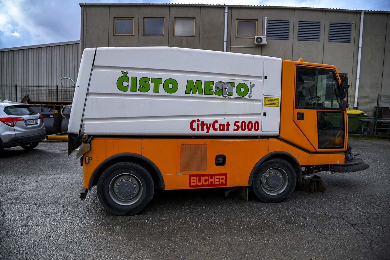 Bucher Schorling CC 5000 City Cat - Подметально-уборочная машина: фото 3 Bucher Schorling CC 5000 City Cat - Подметально-уборочная машина: фото 3