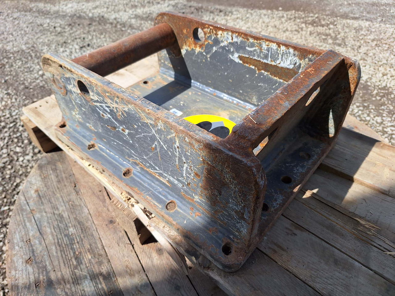 D&A 7V attachment plate for hydraulic breaker - Сцепное устройство: фото 5 D&A 7V attachment plate for hydraulic breaker - Сцепное устройство: фото 5