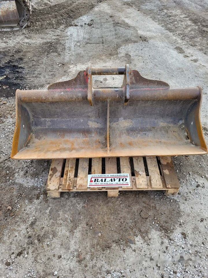 Ditch cleaning bucket 1800 mm Martin - Ковш для экскаватора: фото 1 Ditch cleaning bucket 1800 mm Martin - Ковш для экскаватора: фото 1