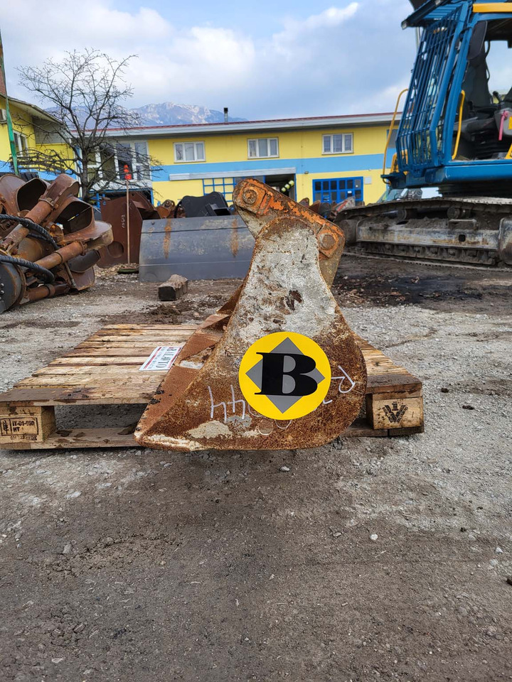 Ditch cleaning bucket 1800 mm for 8-12 ton excavators - Ковш для экскаватора для Строительной техники: фото 2 Ditch cleaning bucket 1800 mm for 8-12 ton excavators - Ковш для экскаватора для Строительной техники: фото 2