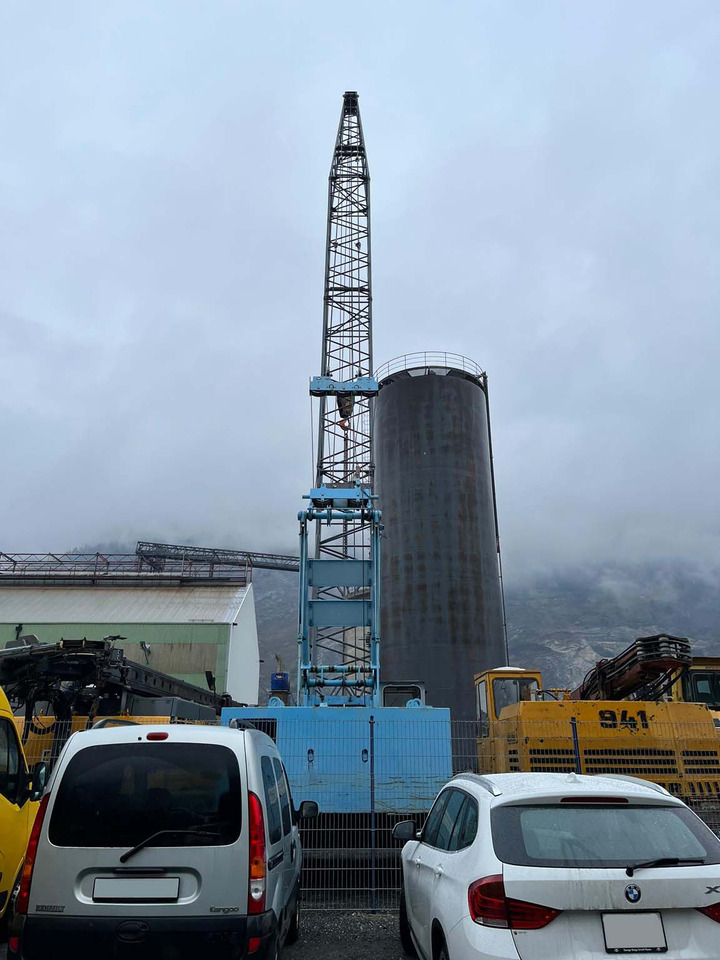 Hitachi KH 180-2 - Гусеничный кран: фото 4 Hitachi KH 180-2 - Гусеничный кран: фото 4