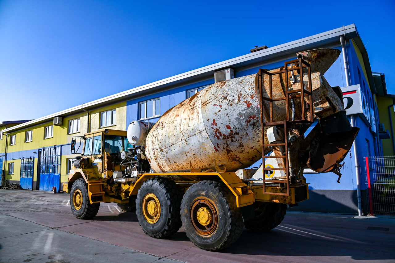 VOLVO A25C 6X6 - Автобетоносмеситель: фото 4 VOLVO A25C 6X6 - Автобетоносмеситель: фото 4