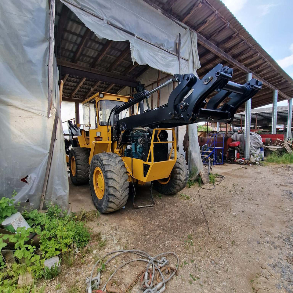 Volvo BM6300 - Экскаватор-погрузчик: фото 3 Volvo BM6300 - Экскаватор-погрузчик: фото 3