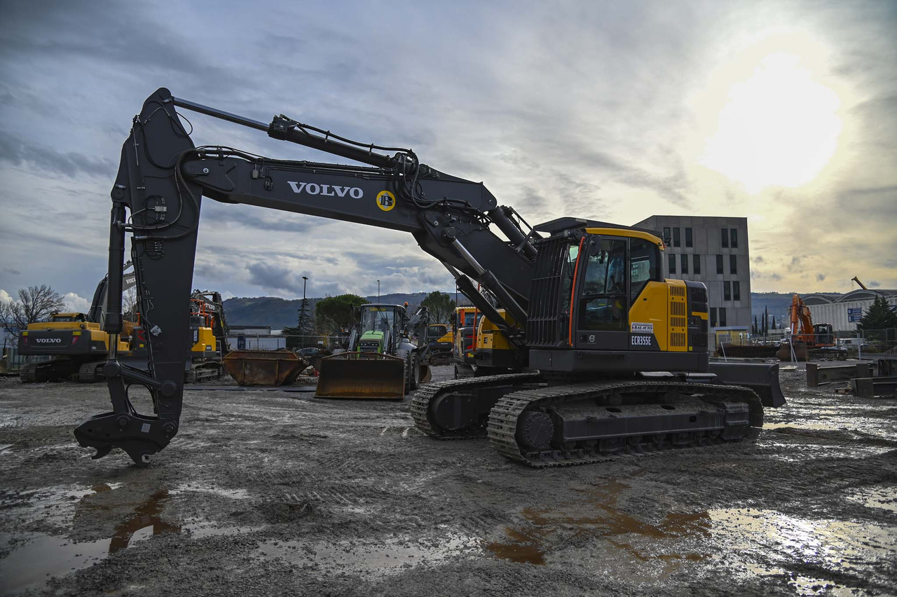 Volvo ECR355ENL - Гусеничный экскаватор: фото 2 Volvo ECR355ENL - Гусеничный экскаватор: фото 2