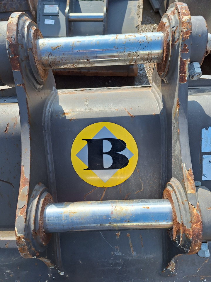 Volvo digging bucket 1100 mm - Ковш для экскаватора: фото 3 Volvo digging bucket 1100 mm - Ковш для экскаватора: фото 3