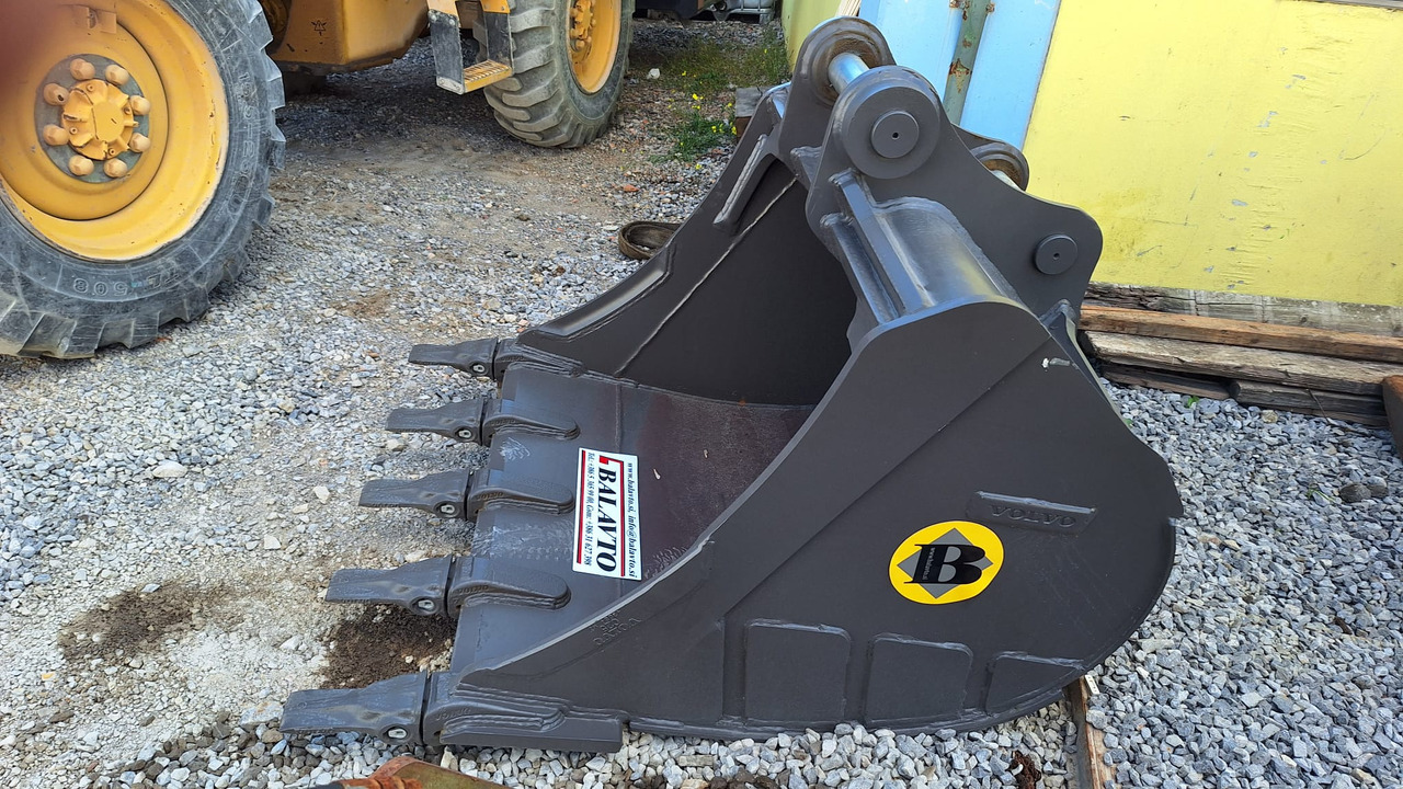 Volvo digging bucket 1200 mm UNI65 - Ковш для экскаватора для Экскаваторов: фото 1 Volvo digging bucket 1200 mm UNI65 - Ковш для экскаватора для Экскаваторов: фото 1