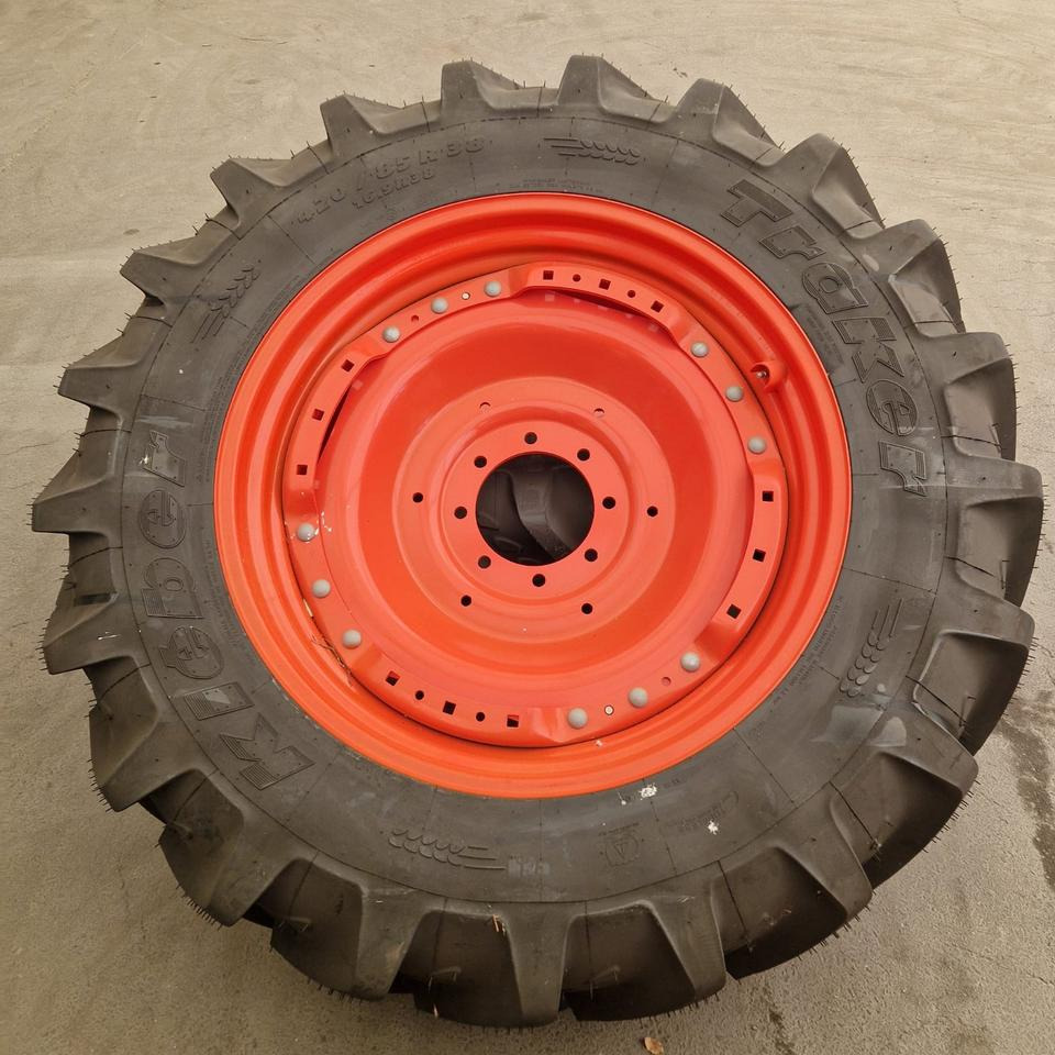 Kleber Reifen Räder 420/85R38 Traker 144A8 141B - Шины и диски: фото 1 Kleber Reifen Räder 420/85R38 Traker 144A8 141B - Шины и диски: фото 1