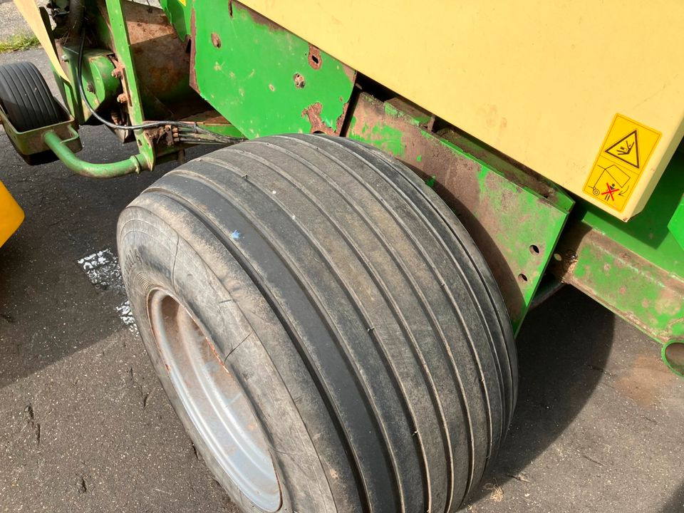 Krone Rundballenpresse VP 1500 MC Schneidwerk Netzbindung - Пресс-подборщик рулонный: фото 3 Krone Rundballenpresse VP 1500 MC Schneidwerk Netzbindung - Пресс-подборщик рулонный: фото 3