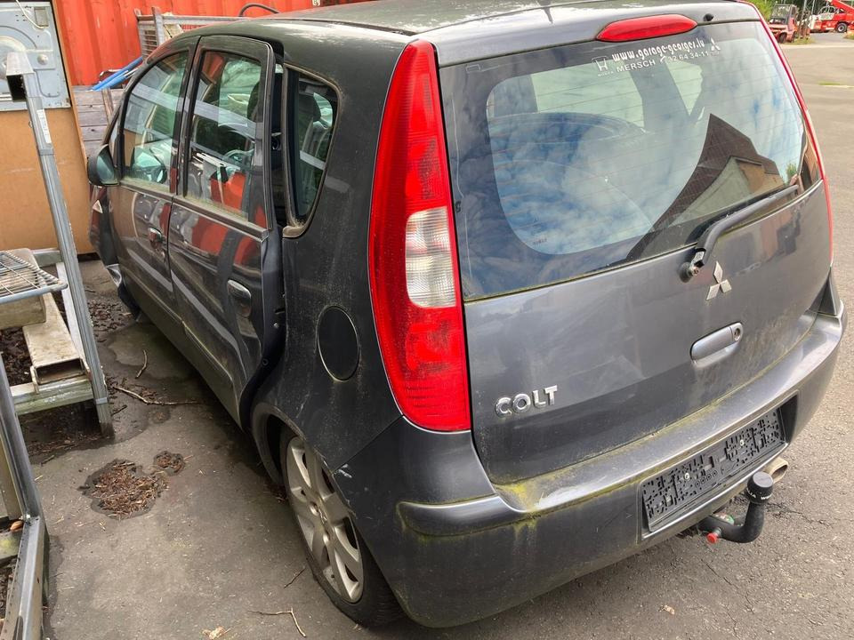 Mitsubishi Colt Unfallfahrzeug - Легковой автомобиль: фото 3 Mitsubishi Colt Unfallfahrzeug - Легковой автомобиль: фото 3