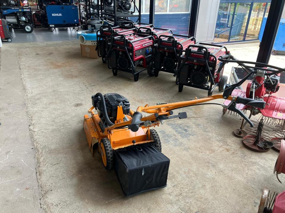 Wildkrautbürste AS 50 Weed Hex Unkrautbürste - Садовое оборудование: фото 2 Wildkrautbürste AS 50 Weed Hex Unkrautbürste - Садовое оборудование: фото 2