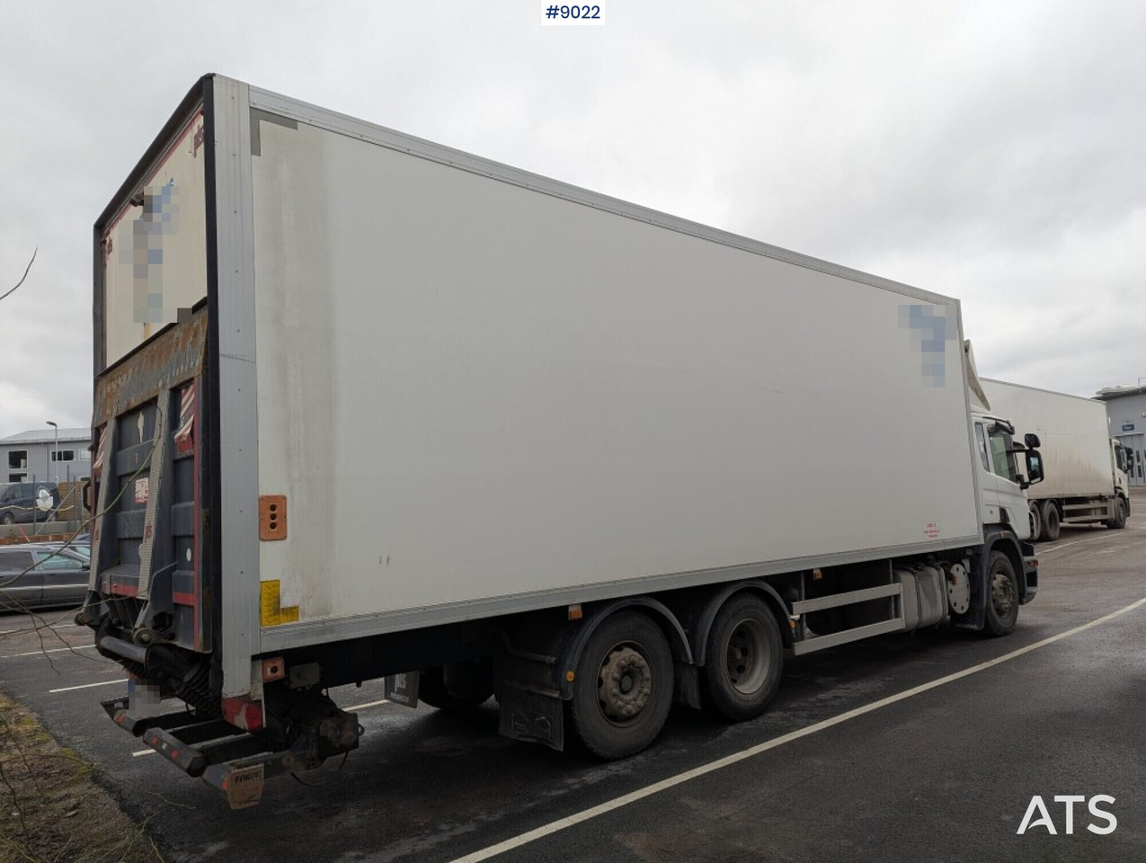 Box Truck Scania P320 6X2 with tailgate lift - Грузовик с закрытым кузовом: фото 4 Box Truck Scania P320 6X2 with tailgate lift - Грузовик с закрытым кузовом: фото 4