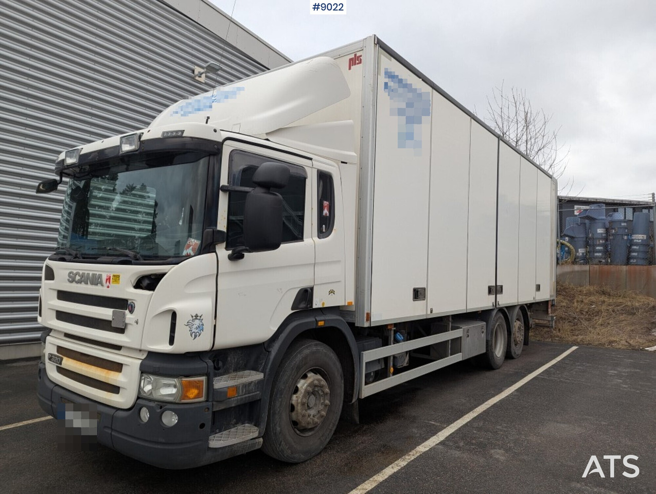 Box Truck Scania P320 6X2 with tailgate lift - Грузовик с закрытым кузовом: фото 1 Box Truck Scania P320 6X2 with tailgate lift - Грузовик с закрытым кузовом: фото 1
