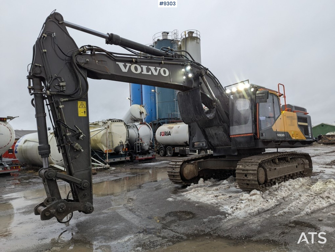 Excavator Volvo EC 380 EL (SEE VIDEO) - Гусеничный экскаватор: фото 1 Excavator Volvo EC 380 EL (SEE VIDEO) - Гусеничный экскаватор: фото 1