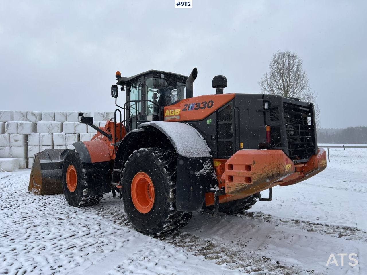 Hitachi ZW 330-5B Wheel loader with bucket (VIDEO) - Колёсный погрузчик: фото 4 Hitachi ZW 330-5B Wheel loader with bucket (VIDEO) - Колёсный погрузчик: фото 4
