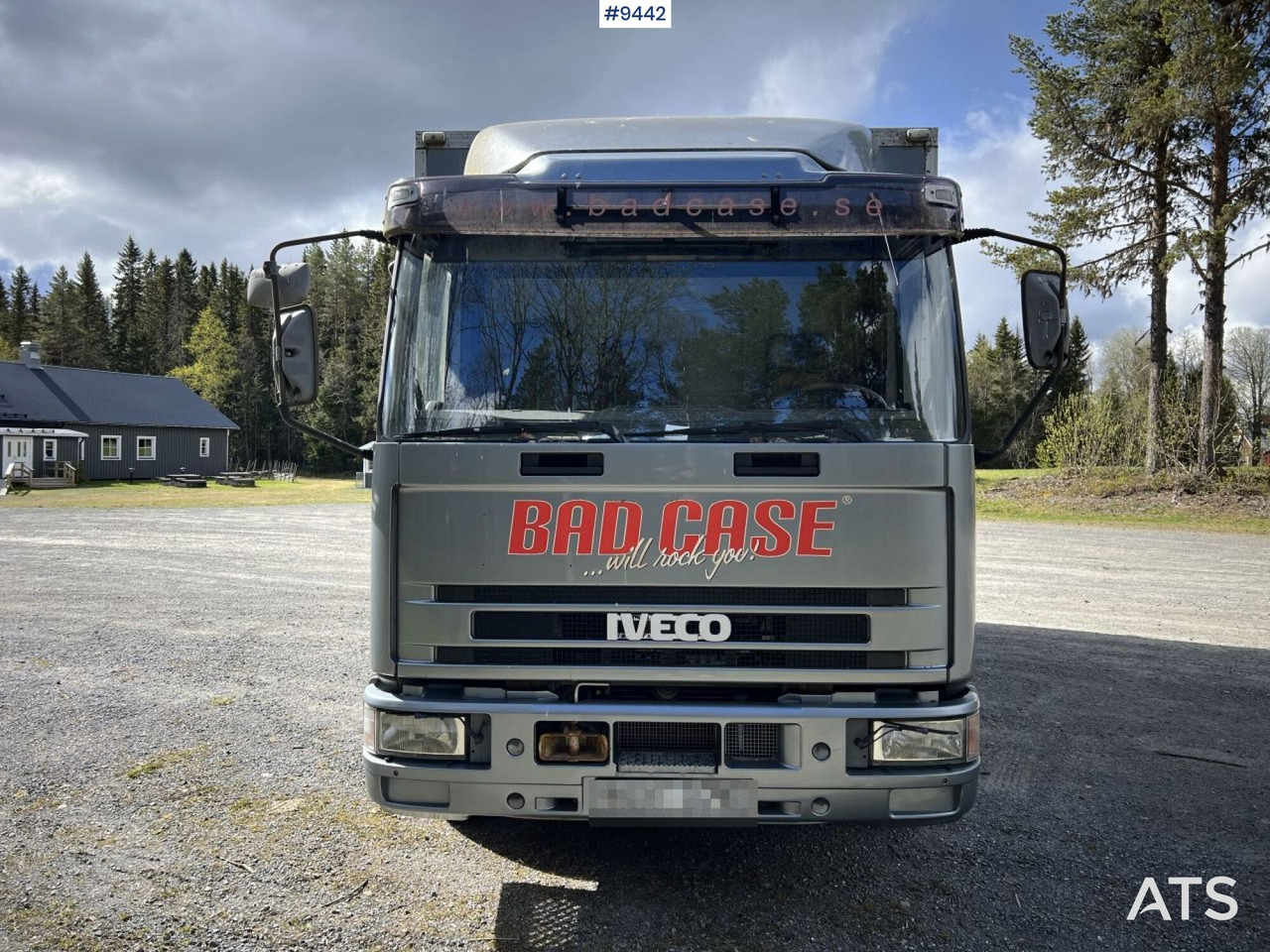 IVECO 85 E18 Box Truck with tail lift (VIDEO) - Грузовик с закрытым кузовом: фото 4 IVECO 85 E18 Box Truck with tail lift (VIDEO) - Грузовик с закрытым кузовом: фото 4