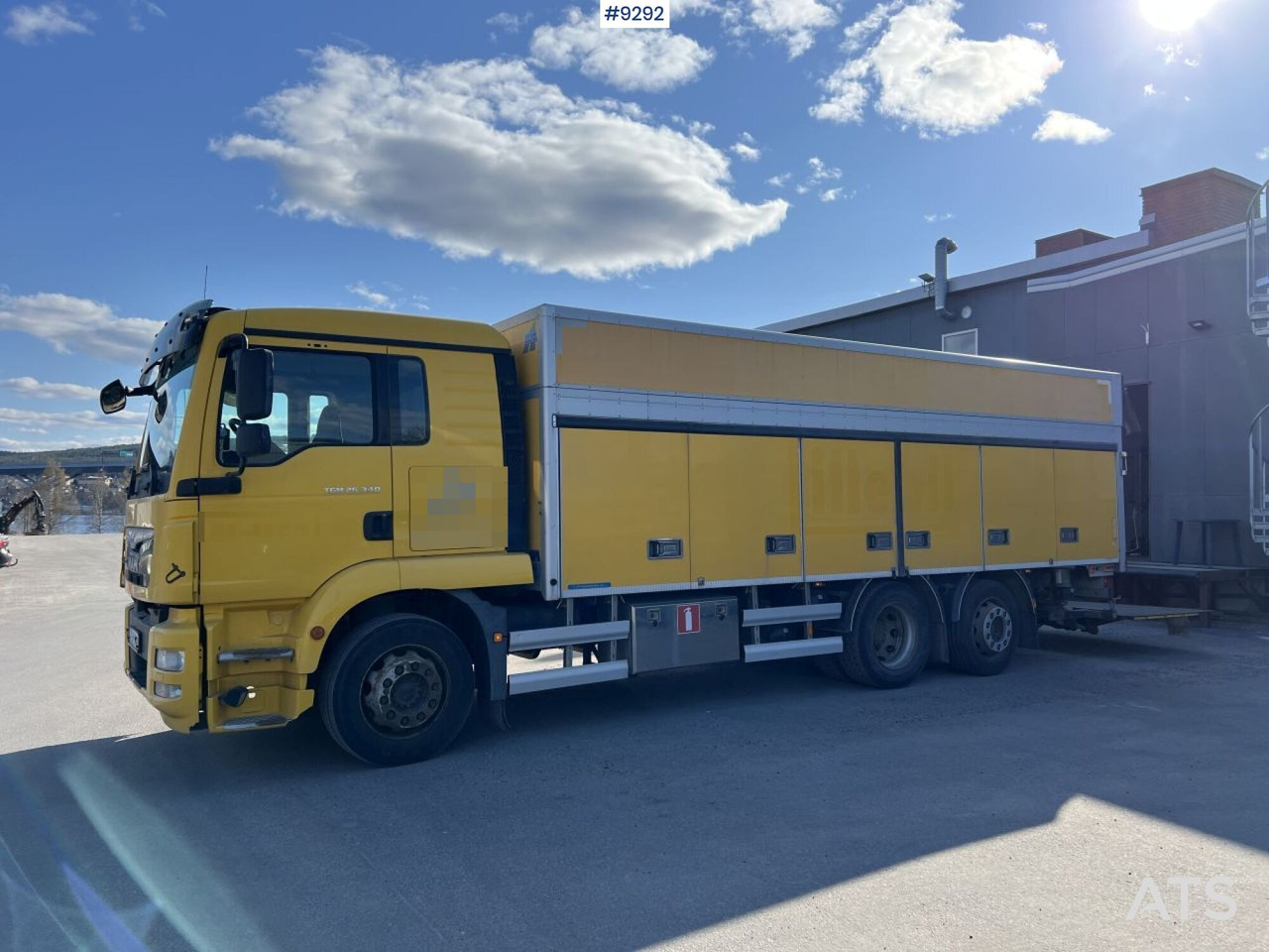 MAN TGM 26.340 6X2 Box truck - Грузовик с закрытым кузовом: фото 1 MAN TGM 26.340 6X2 Box truck - Грузовик с закрытым кузовом: фото 1