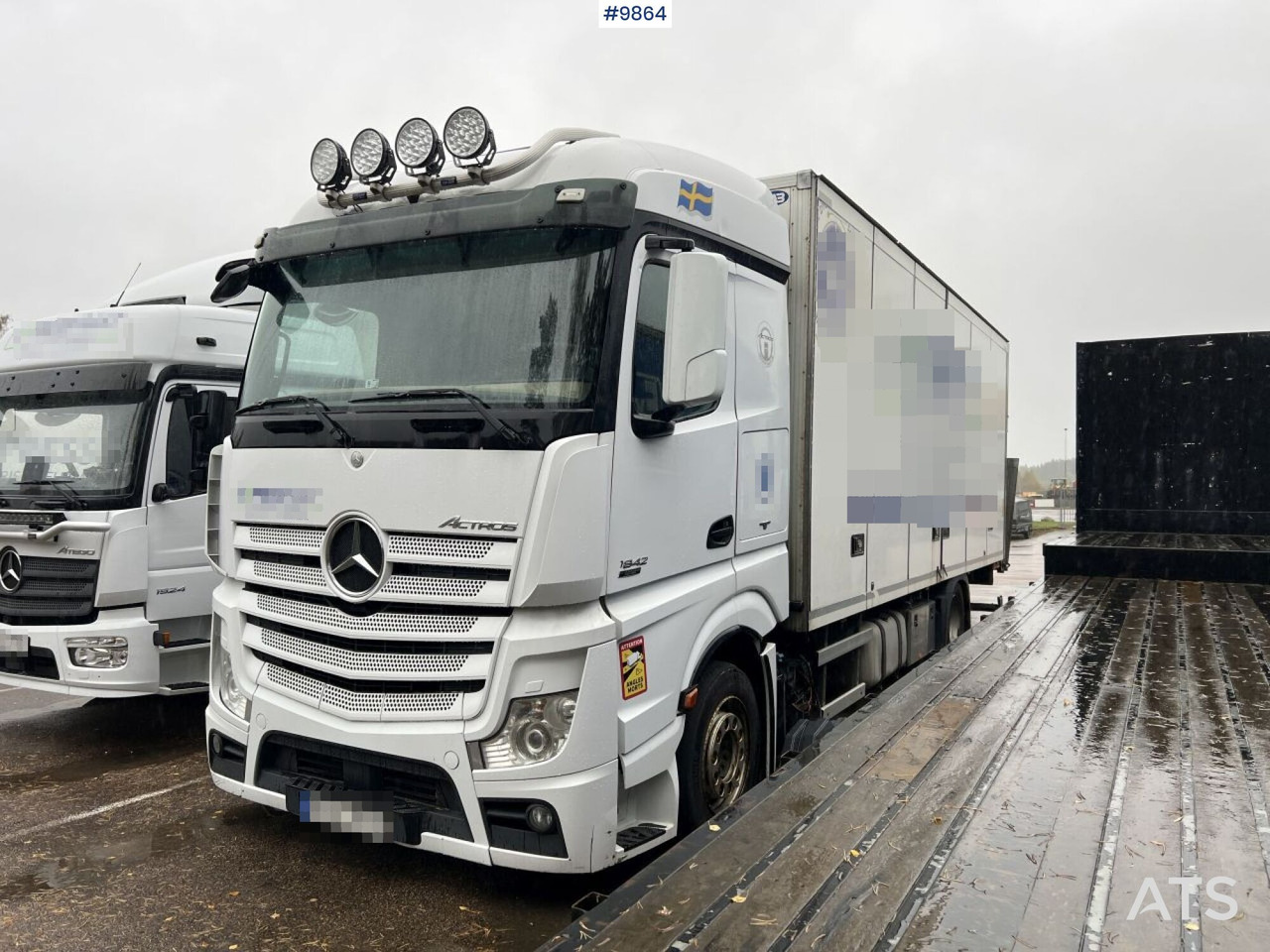 MERCEDES-BENZ ACTROS 963-0-A Box truck with tail lift - Грузовик с закрытым кузовом: фото 1 MERCEDES-BENZ ACTROS 963-0-A Box truck with tail lift - Грузовик с закрытым кузовом: фото 1