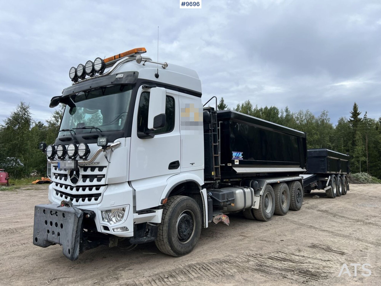 MERCEDES-BENZ AROCS Lastväxlare med 3 axlig tippvagn - Крюковой мультилифт, Самосвальный прицеп: фото 1 MERCEDES-BENZ AROCS Lastväxlare med 3 axlig tippvagn - Крюковой мультилифт, Самосвальный прицеп: фото 1