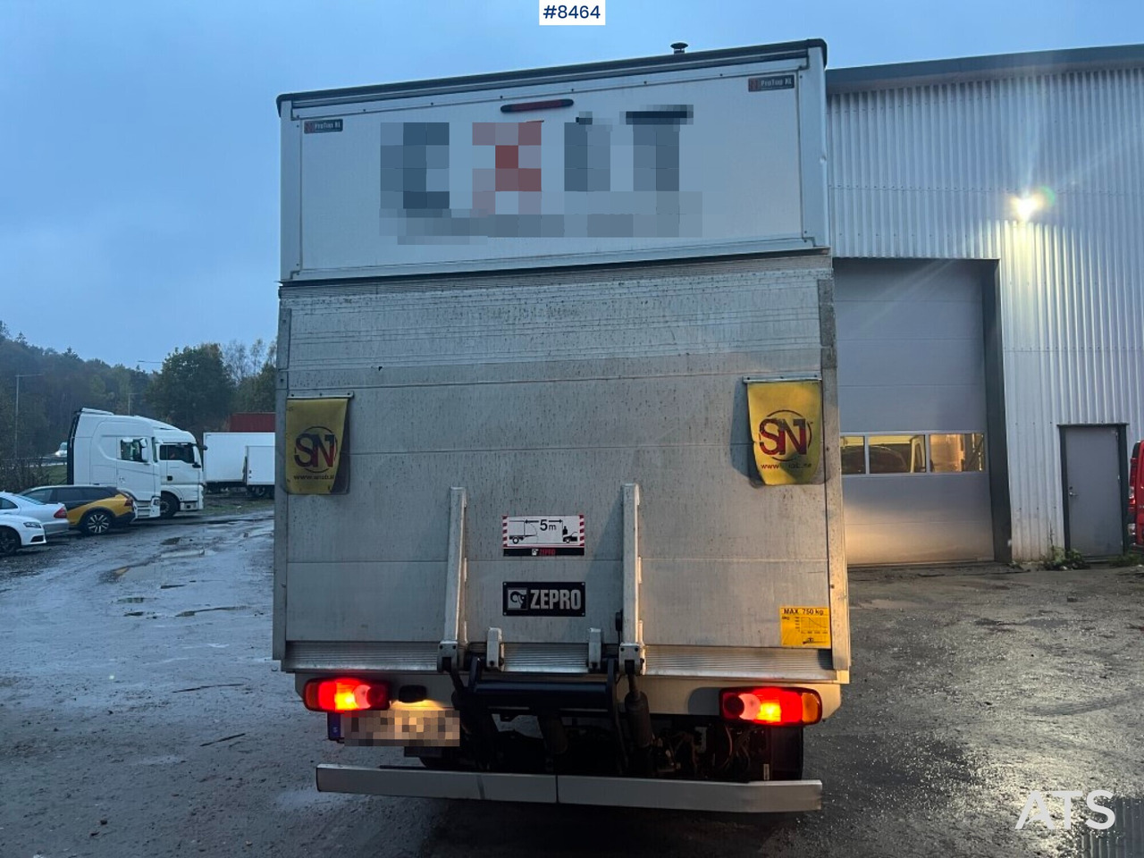 Renault master with tail lift - Фургон с закрытым кузовом: фото 3 Renault master with tail lift - Фургон с закрытым кузовом: фото 3