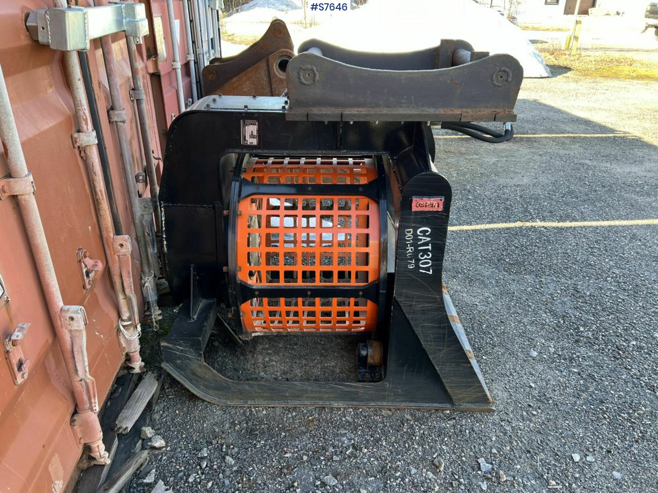 Screen bucket with S70 bracket - Сортировочный ковш: фото 1 Screen bucket with S70 bracket - Сортировочный ковш: фото 1
