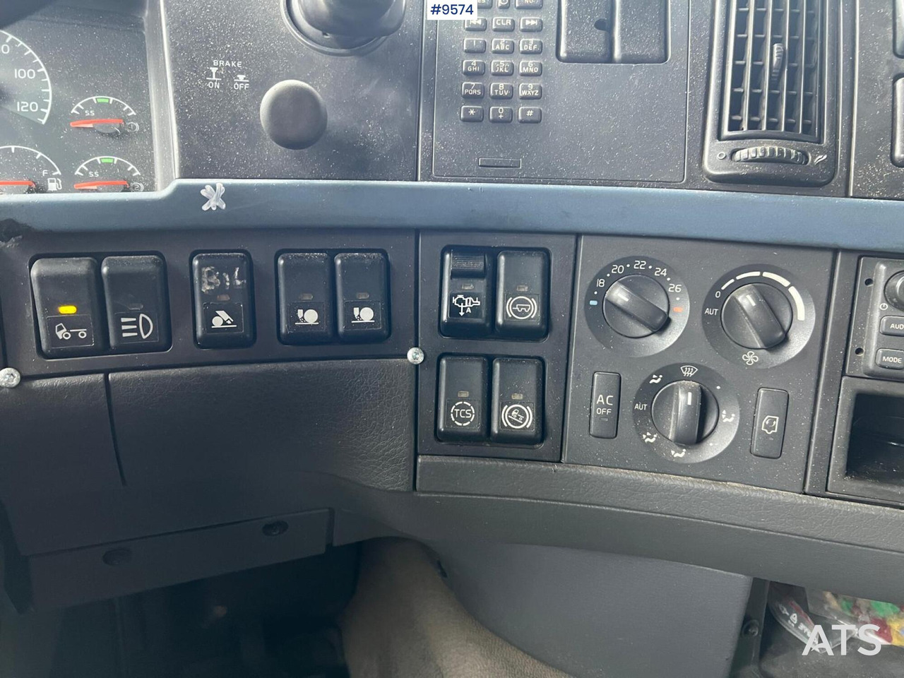 Грузовик бортовой/ Платформа Volvo FH 520 6X4 Quick lock with flatbed: фото 19