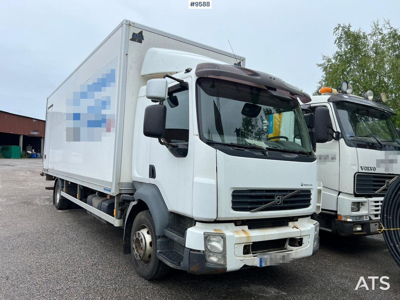 Volvo FL 280 4x2 Box Truck with loading ramps - Грузовик с закрытым кузовом: фото 1 Volvo FL 280 4x2 Box Truck with loading ramps - Грузовик с закрытым кузовом: фото 1