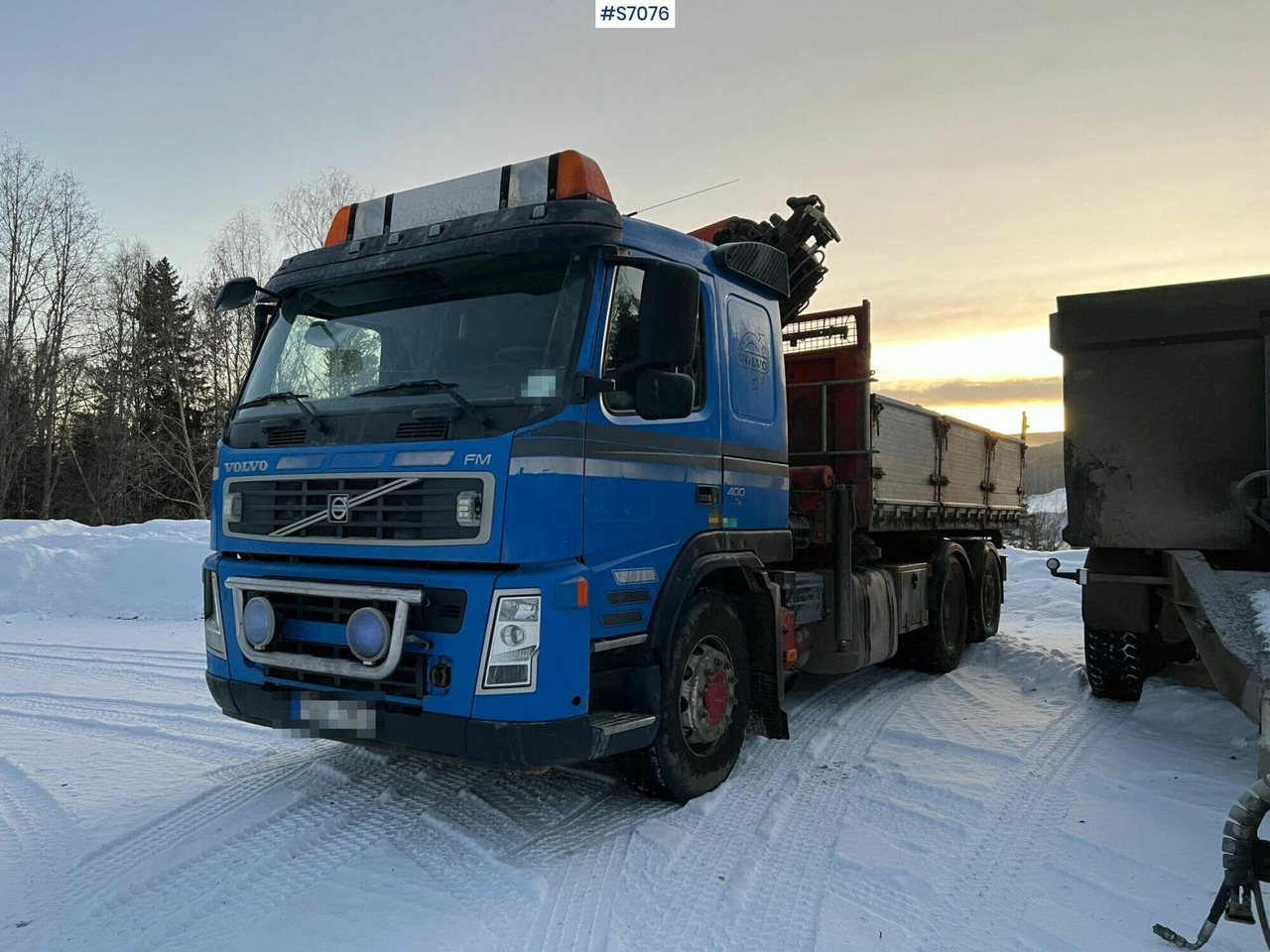 Volvo FM 400 6*2 Crane Truck with tiltable flatbed Palfinger PK16502 - Автоманипулятор: фото 2 Volvo FM 400 6*2 Crane Truck with tiltable flatbed Palfinger PK16502 - Автоманипулятор: фото 2