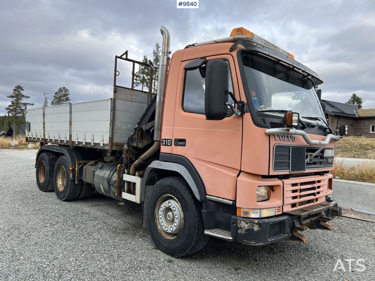 Volvo FM7 crane truck/tipper truck with Hiab 112 (video) - Самосвал: фото 3 Volvo FM7 crane truck/tipper truck with Hiab 112 (video) - Самосвал: фото 3