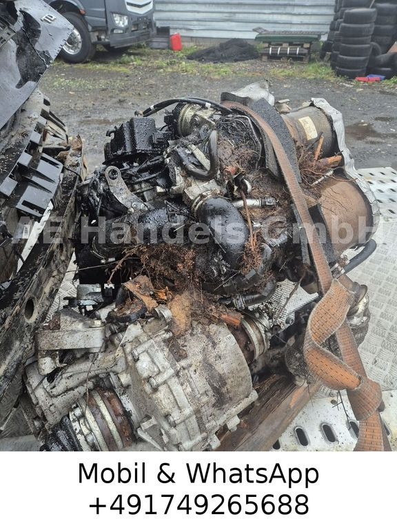 Audi A3 TDI 2.0 S Line *Manual/Xenon/Totalschaden Audi A3 TDI 2.0 S Line *Manual/Xenon/Totalschaden - Седан: фото 5 Audi A3 TDI 2.0 S Line *Manual/Xenon/Totalschaden Audi A3 TDI 2.0 S Line *Manual/Xenon/Totalschaden - Седан: фото 5