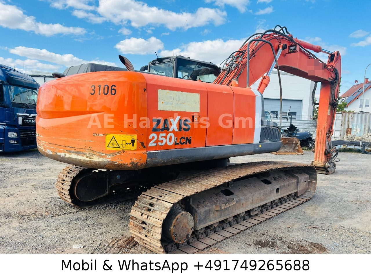 Hitachi ZX250LCN-3 *16.800 STD/Monoausleger/OilQuick - Гусеничный экскаватор: фото 5 Hitachi ZX250LCN-3 *16.800 STD/Monoausleger/OilQuick - Гусеничный экскаватор: фото 5
