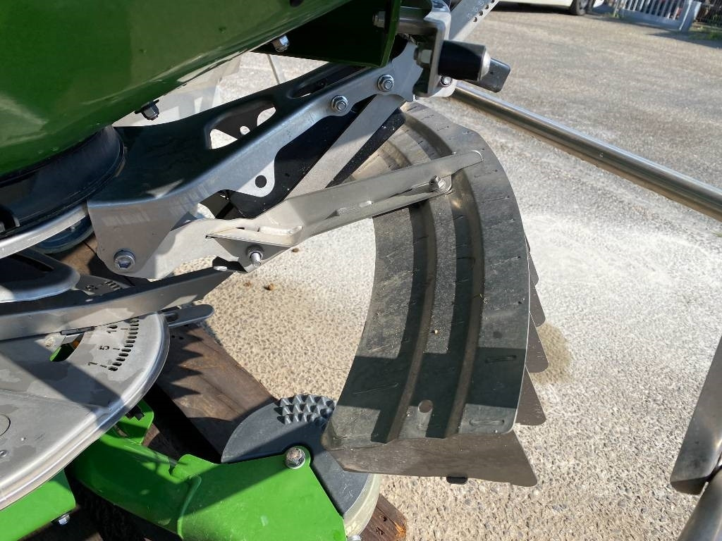 Разбрасыватель удобрений Amazone ZA-V 4200 ProfisTronic / IsoBus: фото 40