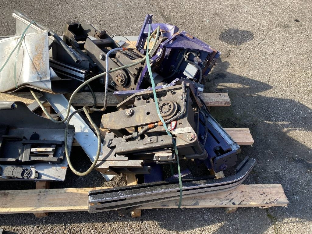 Листогибочный пресс BEYELER Presse/Plieuse PR6 2000KNx4100MM endommagé: фото 32