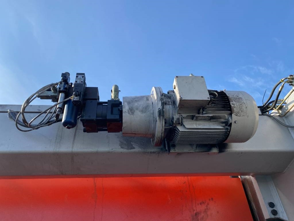 Листогибочный пресс BEYELER Presse/Plieuse PR6 2000KNx4100MM endommagé: фото 46