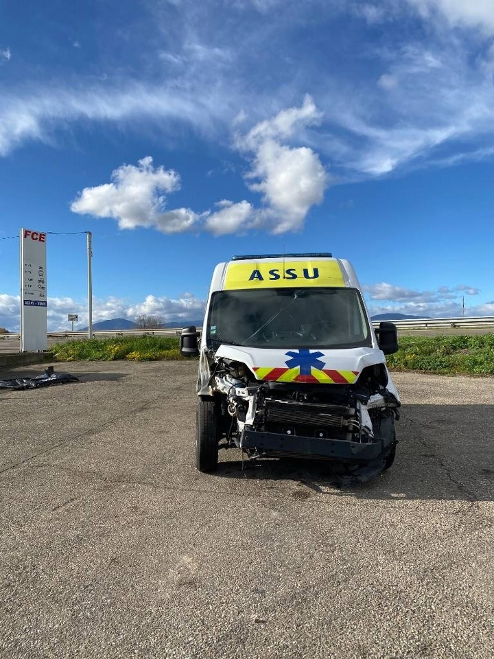 Fiat LES DAUPHINS/DUCATO TORINO 2.3M-Jet 160 endommagée - Другая техника: фото 2 Fiat LES DAUPHINS/DUCATO TORINO 2.3M-Jet 160 endommagée - Другая техника: фото 2