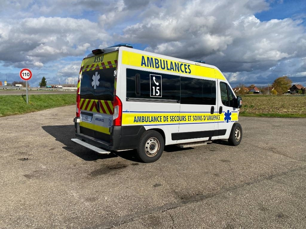 Fiat LES DAUPHINS/DUCATO TORINO 2.3M-Jet 160 endommagée - Другая техника: фото 4 Fiat LES DAUPHINS/DUCATO TORINO 2.3M-Jet 160 endommagée - Другая техника: фото 4