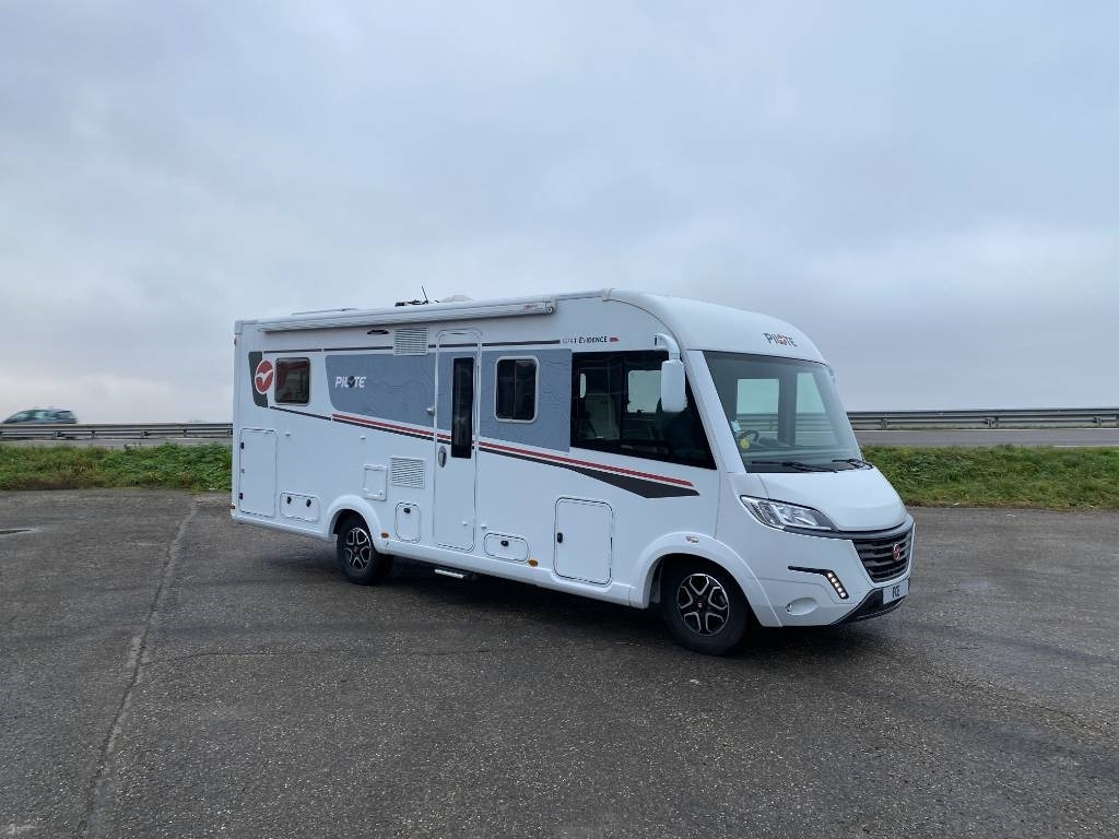 Fiat DUCATO MAXI 160 Multijet 2,2D/PILOTE G741endommagé - Интегрированный автодом: фото 3 Fiat DUCATO MAXI 160 Multijet 2,2D/PILOTE G741endommagé - Интегрированный автодом: фото 3