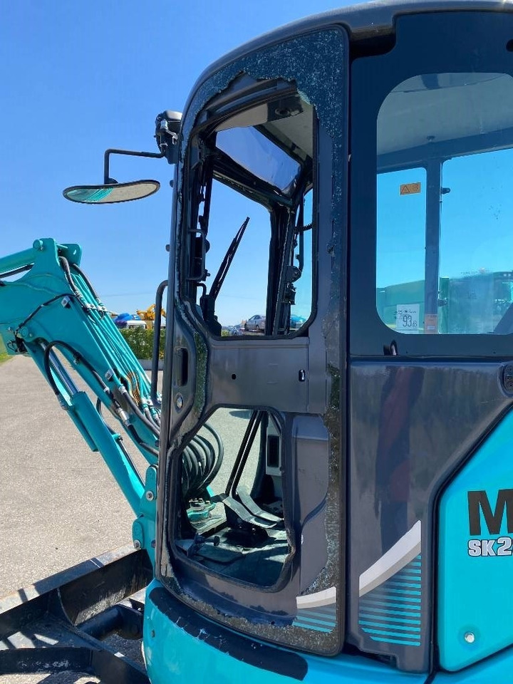 Мини-экскаватор Kobelco SK28SR-6E 1er Main Origine Française endommagée: фото 27