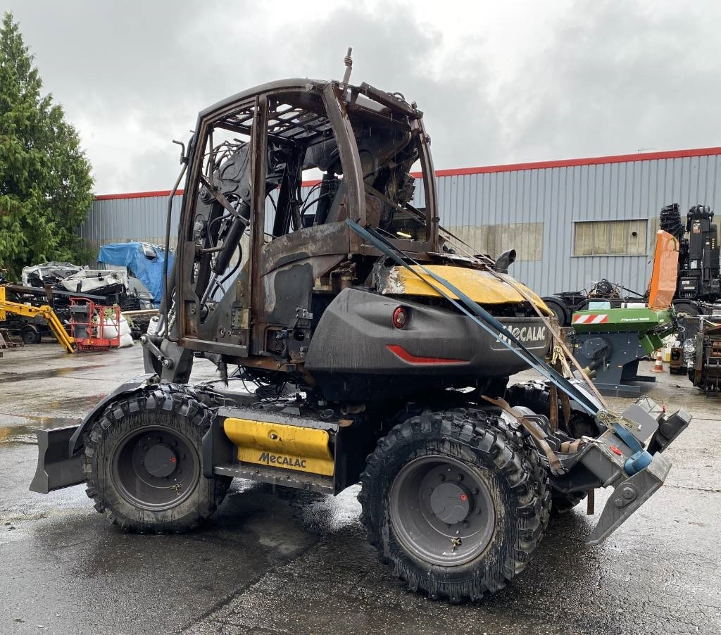 Mecalac 9 MWR / 1er Main Origine Française endommagée - Колёсный экскаватор: фото 4 Mecalac 9 MWR / 1er Main Origine Française endommagée - Колёсный экскаватор: фото 4