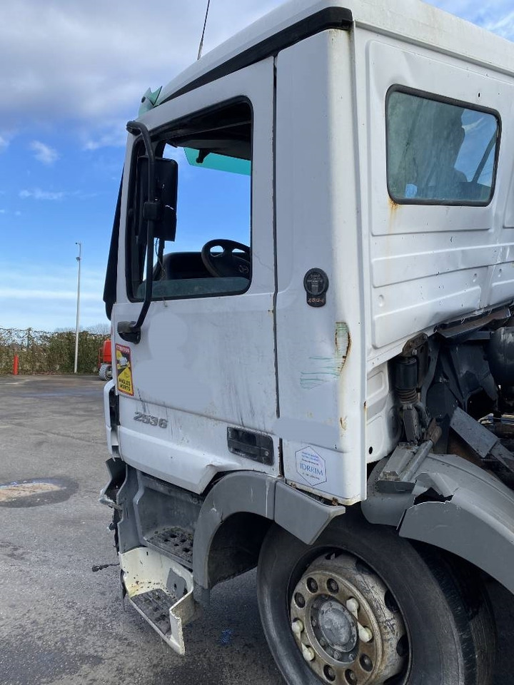 Гудронатор Mercedes-Benz ACTROS Mp2 2536/6x2 BVM -ACMAR CRAON Z12341: фото 11 Гудронатор Mercedes-Benz ACTROS Mp2 2536/6x2 BVM -ACMAR CRAON Z12341: фото 11