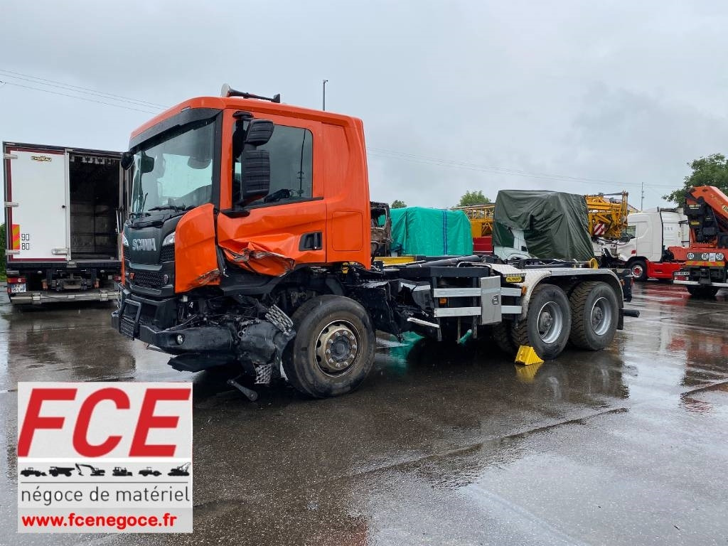 Scania P420 XT-3Pedales / PALFINGER PTH20SLD5 endommagé - Крюковой мультилифт: фото 1 Scania P420 XT-3Pedales / PALFINGER PTH20SLD5 endommagé - Крюковой мультилифт: фото 1