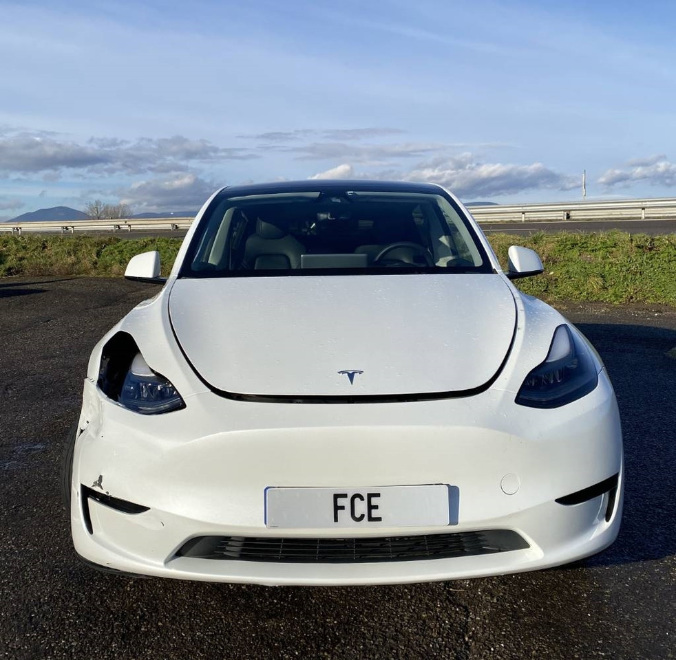 Tesla MODEL Y Basis/Rwd 1er Main endommagée - Легковой автомобиль: фото 2 Tesla MODEL Y Basis/Rwd 1er Main endommagée - Легковой автомобиль: фото 2