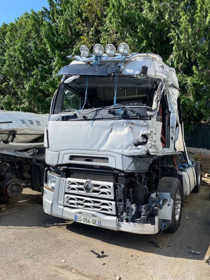 Renault T 520 Vente en pièces détachée - Тягач: фото 2 Renault T 520 Vente en pièces détachée - Тягач: фото 2